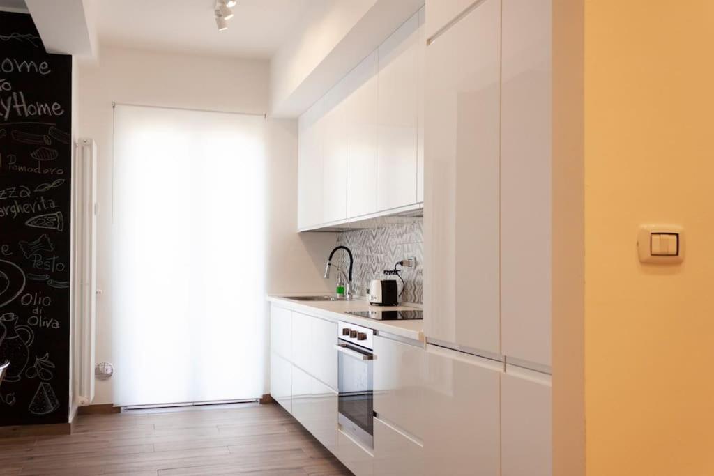 Apartment Lucky Near Train Station And Center